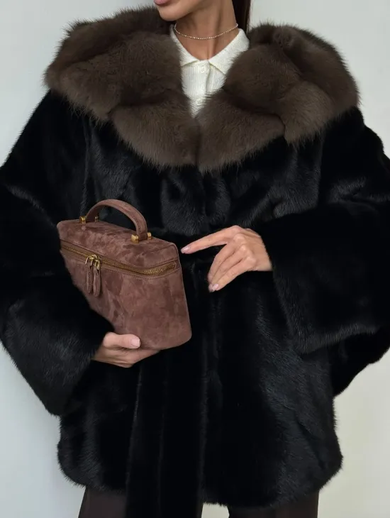 Норковый полушубок с капюшоном - летучая мышь