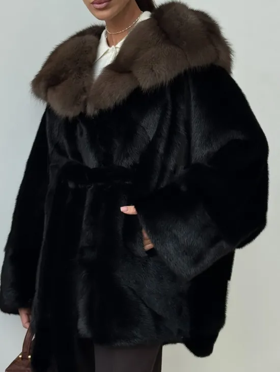 Норковый полушубок с капюшоном - летучая мышь