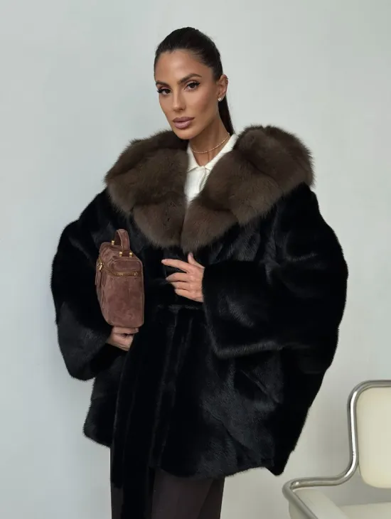 Норковый полушубок с капюшоном - летучая мышь