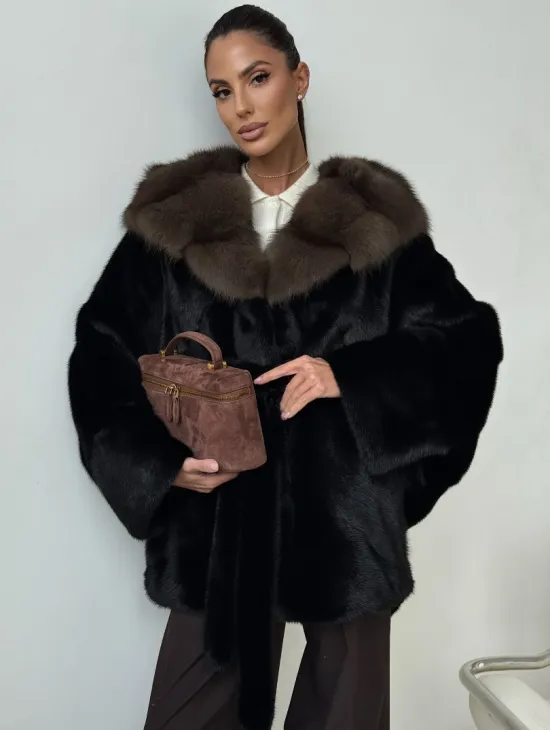 Норковый полушубок с капюшоном - летучая мышь