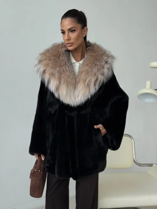 Норковый полушубок с капюшоном рысь