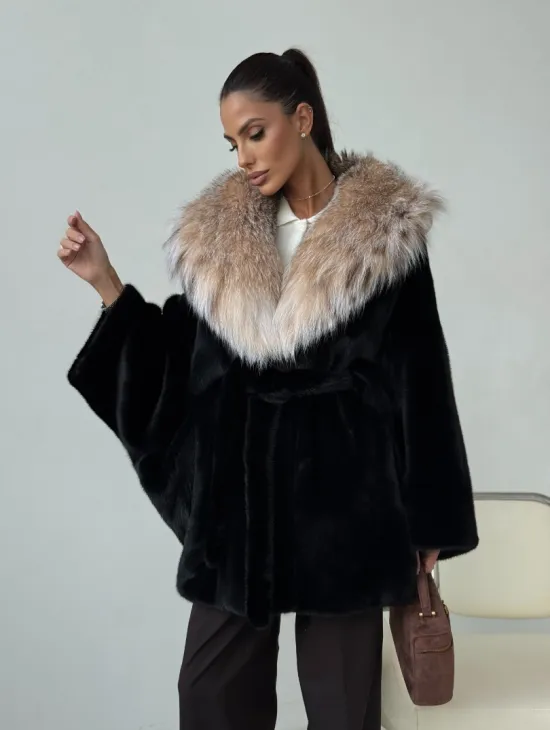 Норковый полушубок с капюшоном рысь