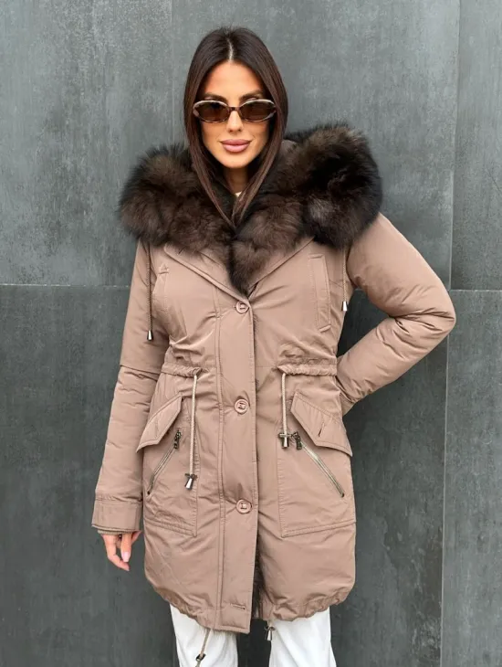 Пуховик с капюшоном - финский песец