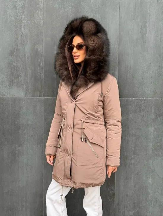 Пуховик с капюшоном - финский песец