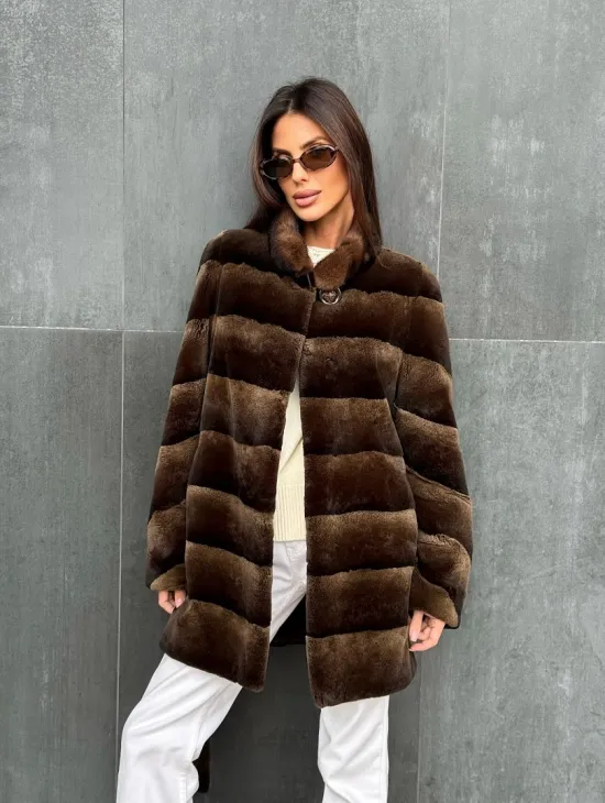 Шуба из кролика с норковым воротником