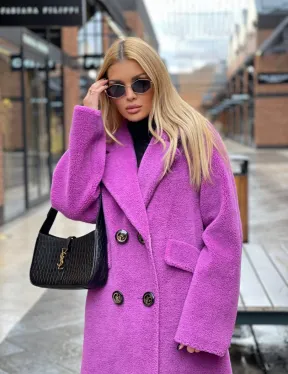 Стильное шерстяное пальто в ярком цвете