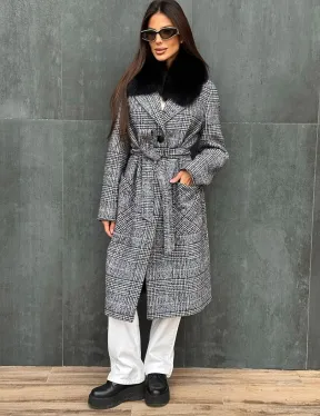 Пальто зимнее с мехом