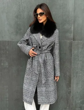 Пальто зимнее с мехом