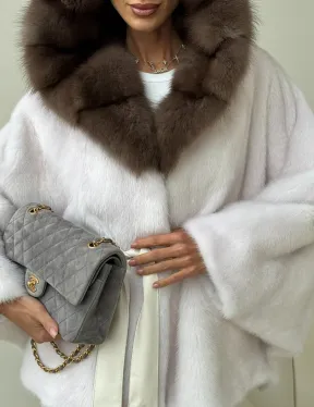 Белый норковый полушубок с куницей -  летучая мышь