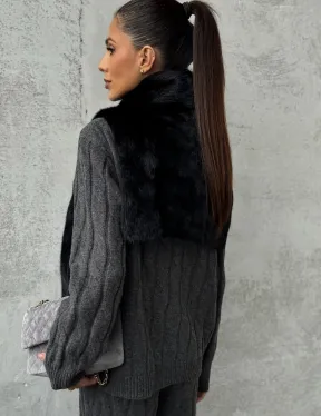 Черная манишка из меха норки