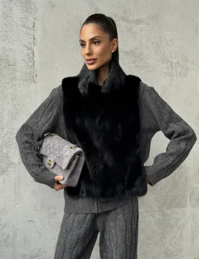 Черная манишка из меха норки