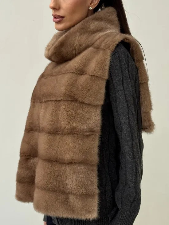 Бежевая норковая манишка