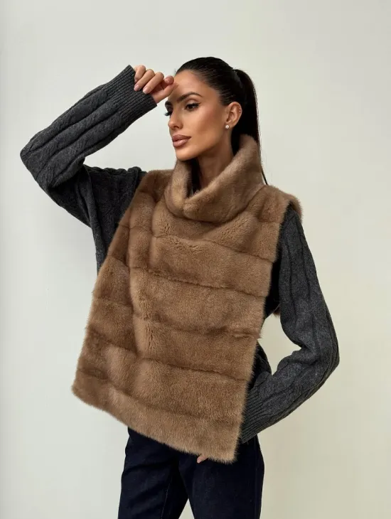 Бежевая норковая манишка