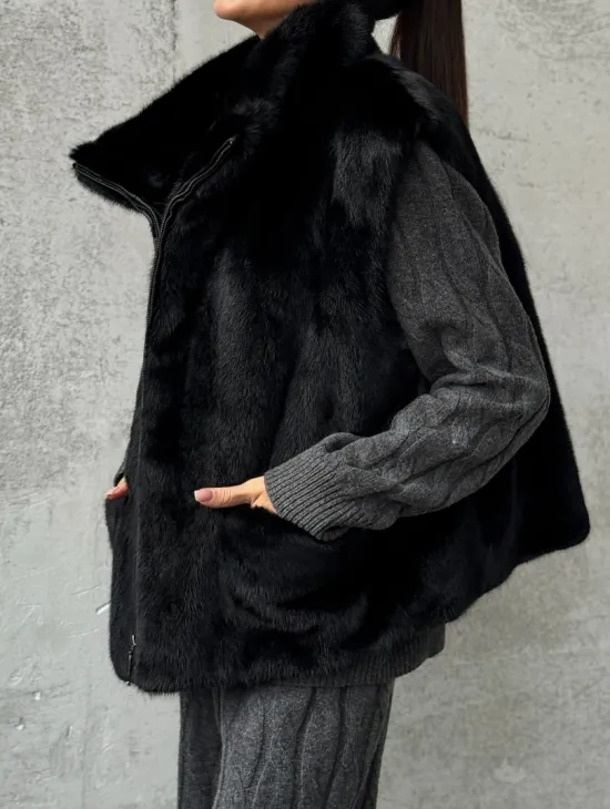 Черная норковая жилетка