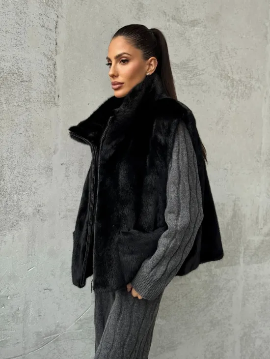 Черная норковая жилетка