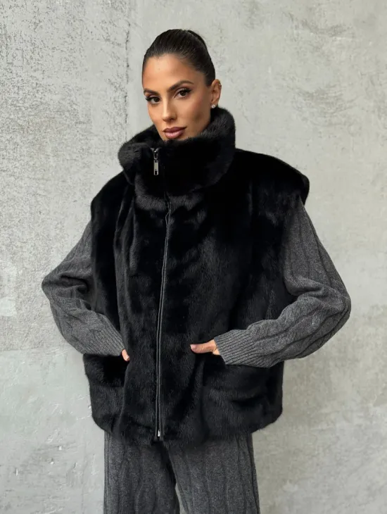 Черная норковая жилетка