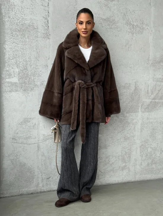 Полушубок норковый с английским воротником - летучка