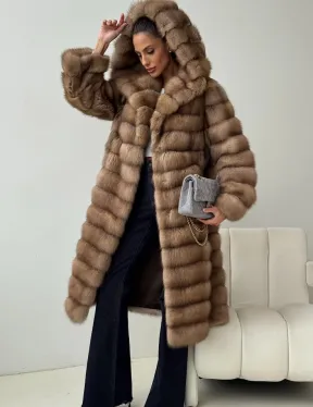 Шуба из куницы с капюшоном кобра