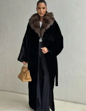 Длинная шуба из аукционного меха норки SAGA FURS