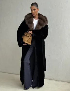 Длинная шуба из аукционного меха норки SAGA FURS