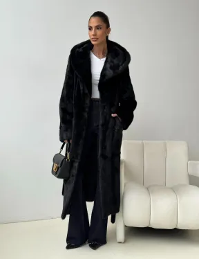 Черная норковая шуба с капюшоном