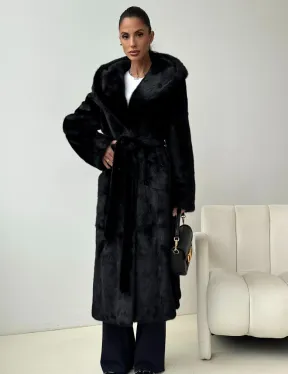 Черная норковая шуба с капюшоном