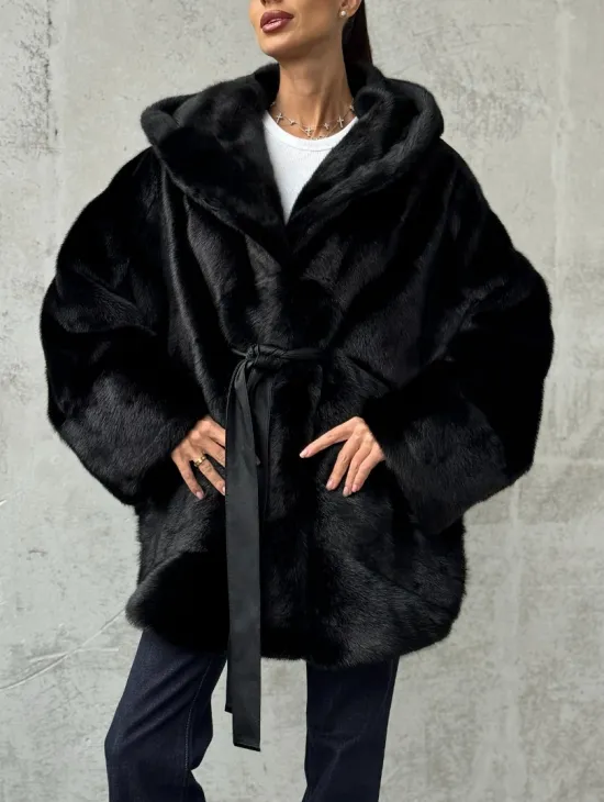 Полушубок черный норковый с капюшоном