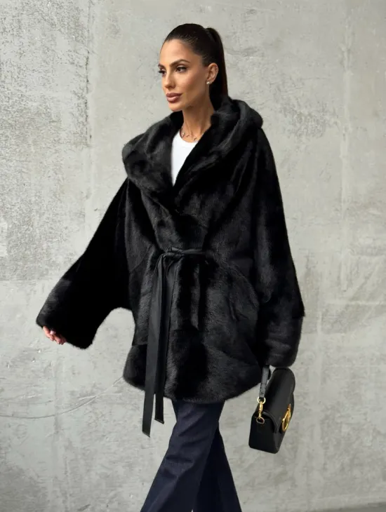 Полушубок черный норковый с капюшоном