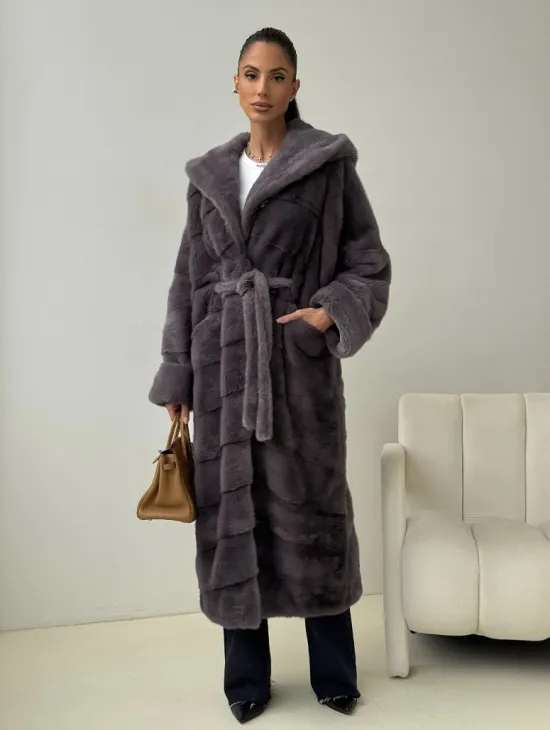 Длинная норковая шуба - капюшон кобра