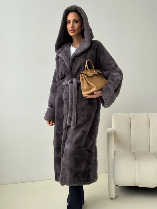 Длинная норковая шуба - капюшон кобра