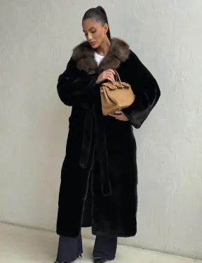 Черная норковая шуба - воротник куница