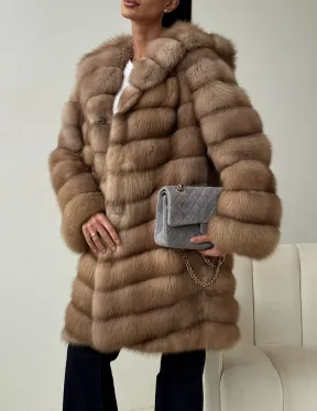 Шуба из куницы с капюшоном в цвете тор-тор