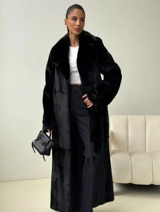Черная норковая шуба с поясом