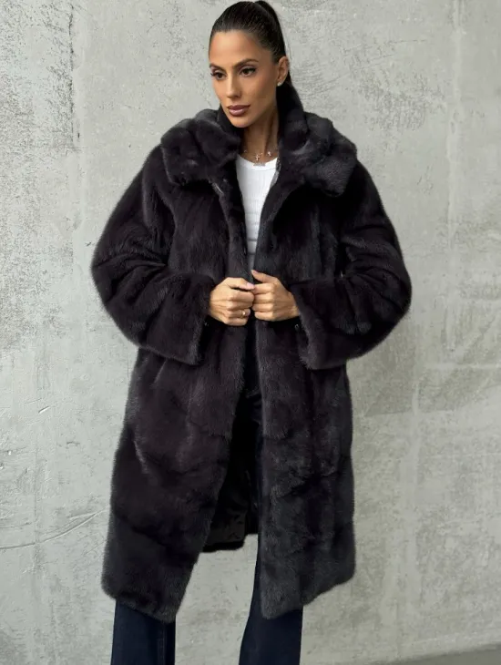 Женская норковая шуба с капюшоном