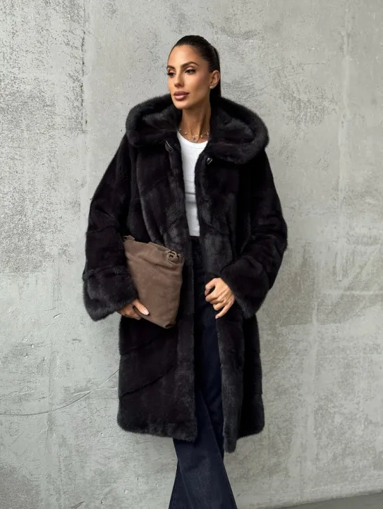 Норковая женская шуба с капюшоном
