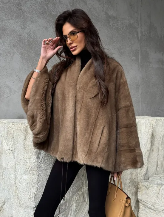 Норковое пончо с рукавами «летучая мышь»