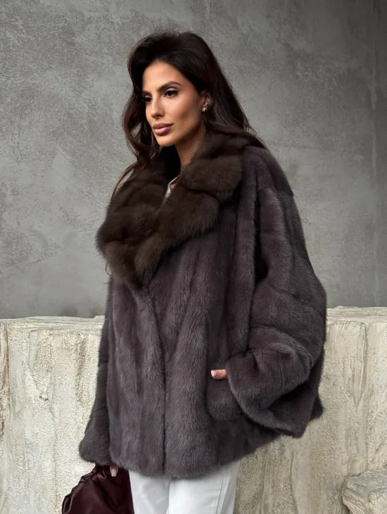 Норковый полушубок с воротником куница