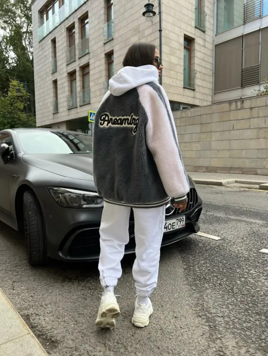 Короткая шубка - бомбер из шерсти