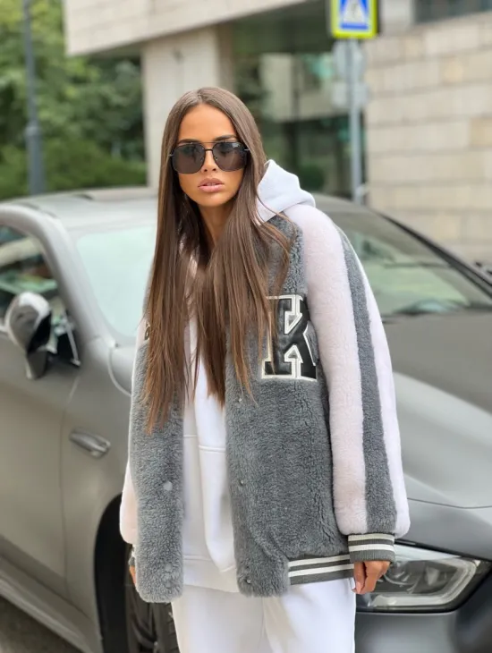 Короткая шубка - бомбер из шерсти