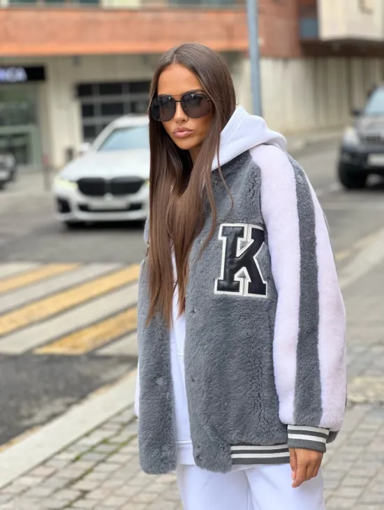 Короткая шубка - бомбер из шерсти