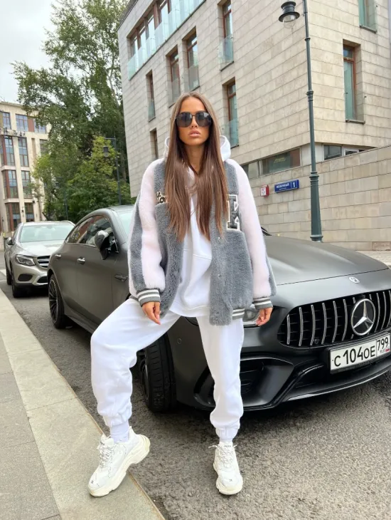 Короткая шубка - бомбер из шерсти