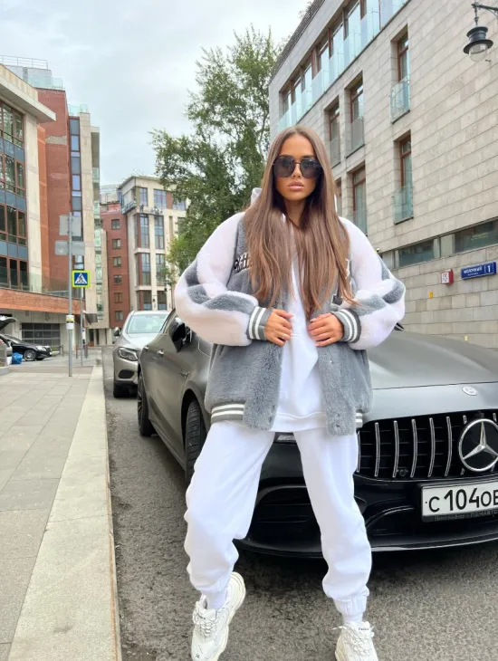 Короткая шубка - бомбер из шерсти