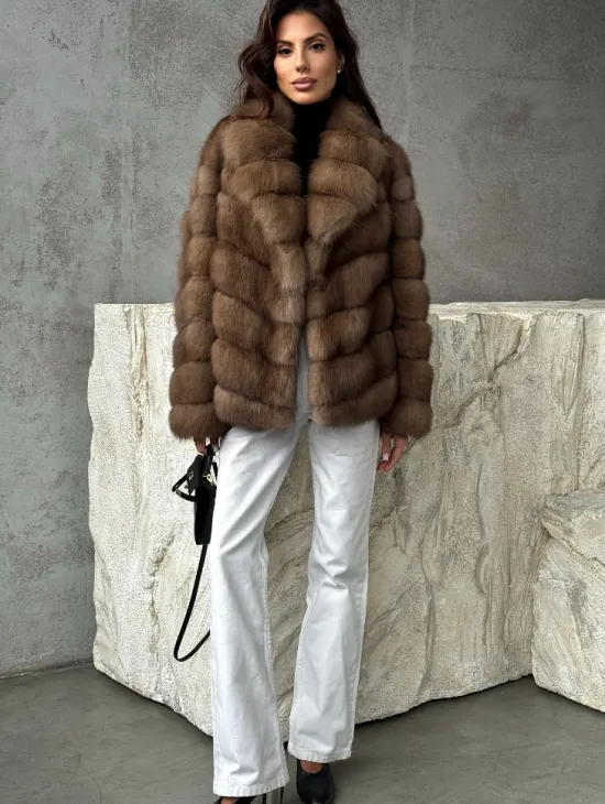 Полушубок из куницы в натуральном бежевом цвете