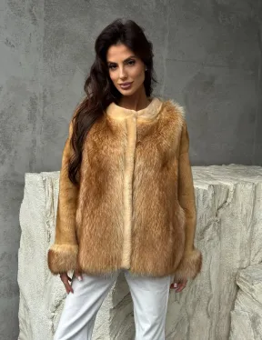 Норковый жакет с отделкой из меха енота