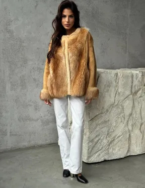 Норковый жакет с отделкой из меха енота