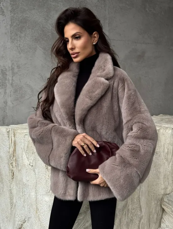 Короткая женская норковая шуба