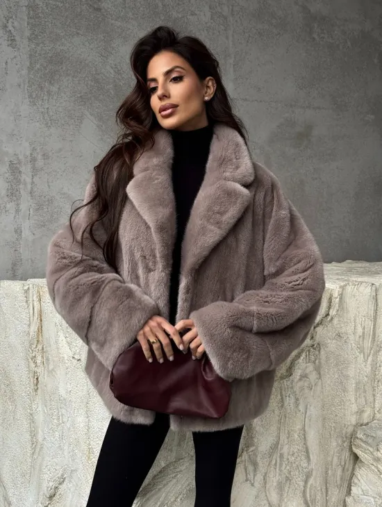 Короткая женская норковая шуба