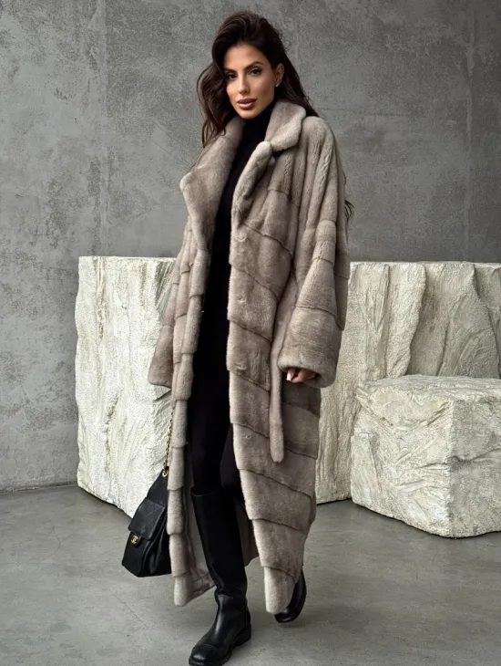 Удлинённая норковая шуба с поясом