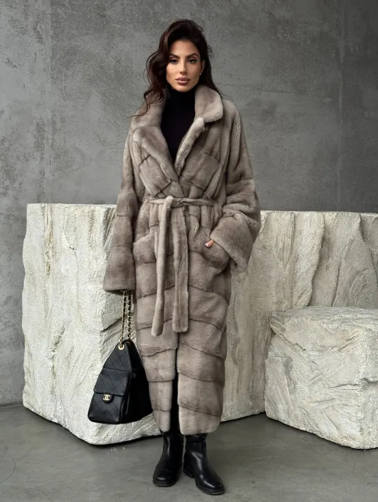 Удлинённая норковая шуба с поясом