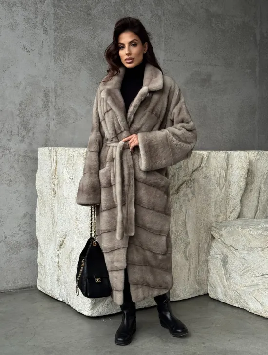 Удлинённая норковая шуба с поясом